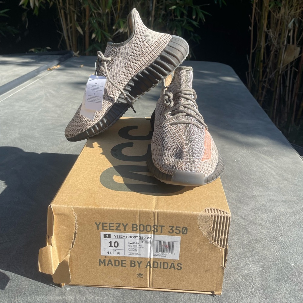 Yeezy 350 ash stone